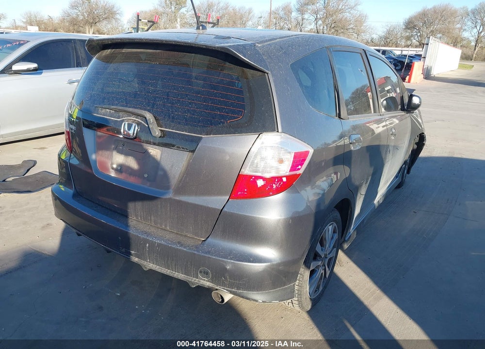 2012 HONDA FIT VIN: JHMGE8H69CC013791