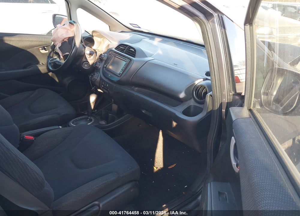 2012 HONDA FIT VIN: JHMGE8H69CC013791