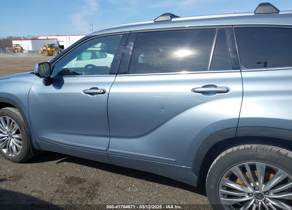 2023 TOYOTA HIGHLANDER VIN: 5TDKDRAH2PS045079