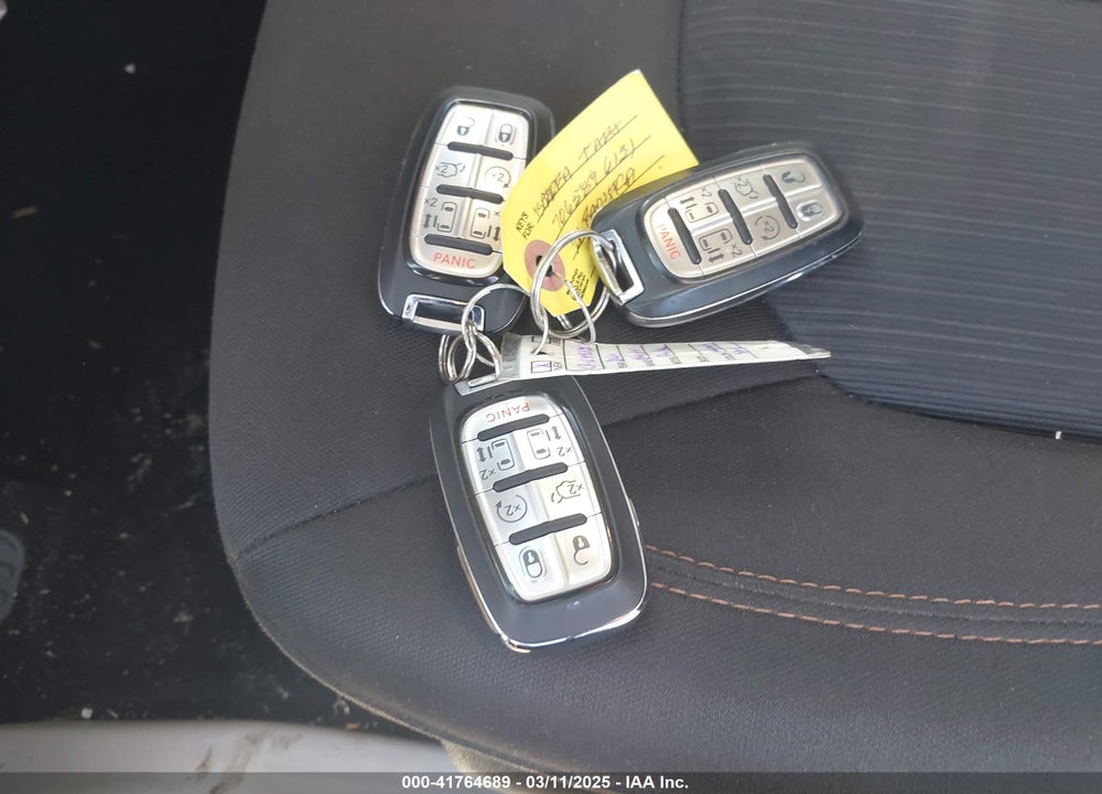 2020 CHRYSLER PACIFICA VIN: 2C4RC1FGXLR128538