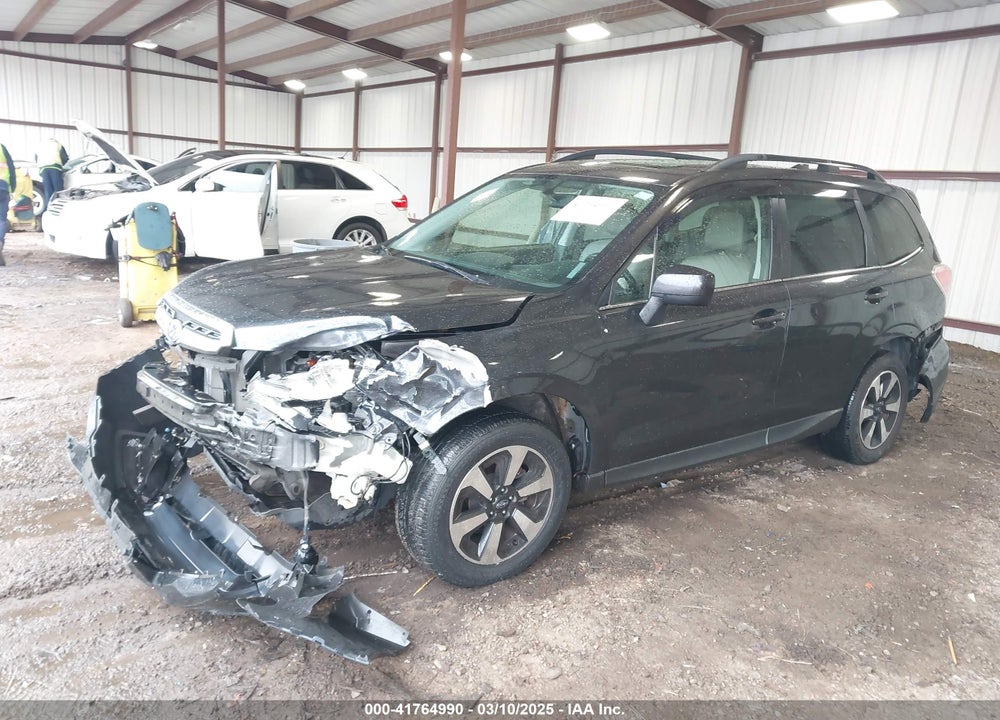 2018 SUBARU FORESTER VIN: JF2SJAJCXJH499902