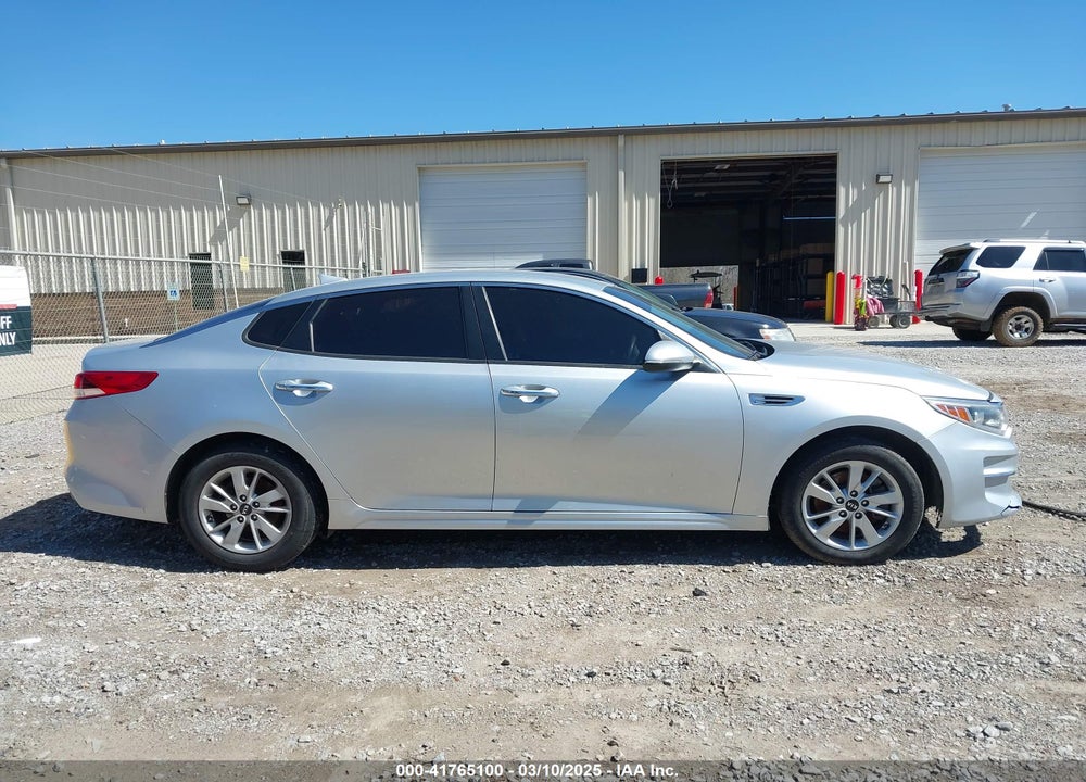 2016 KIA OPTIMA VIN: 5XXGT4L35GG088975
