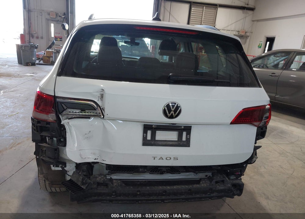 2024 VOLKSWAGEN TAOS VIN: 3VV5X7B28RM075940