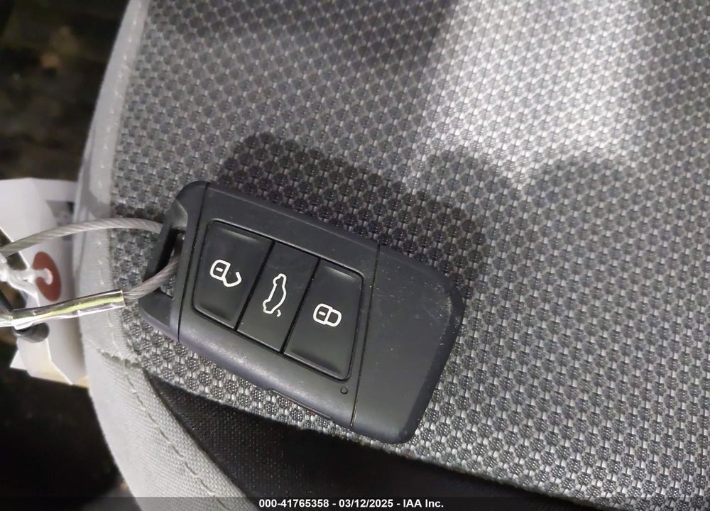 2024 VOLKSWAGEN TAOS VIN: 3VV5X7B28RM075940