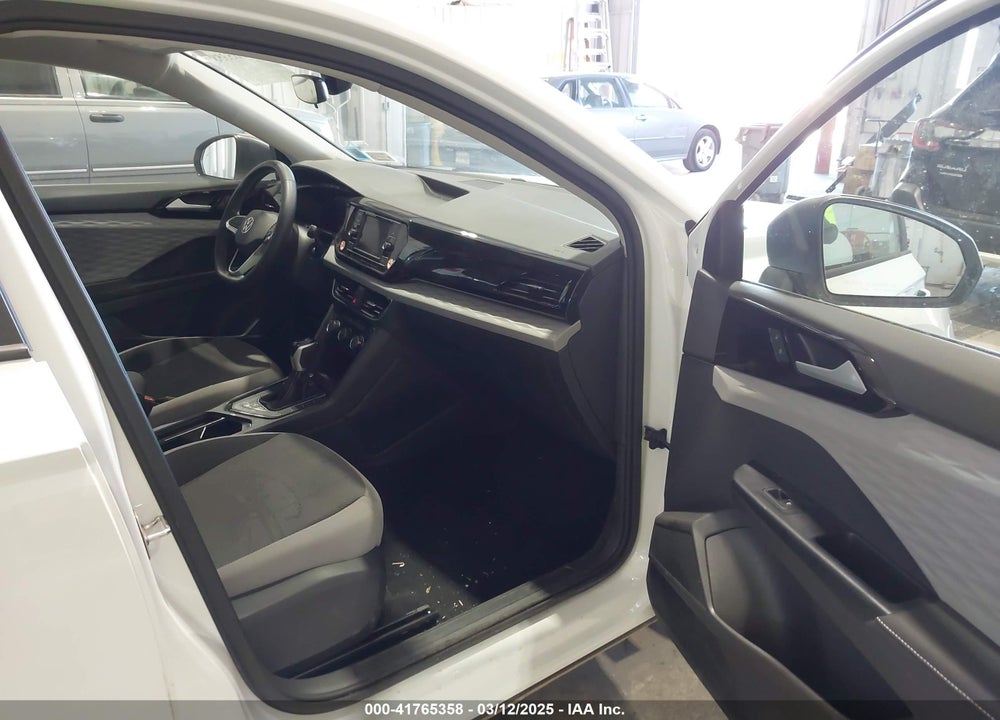 2024 VOLKSWAGEN TAOS VIN: 3VV5X7B28RM075940