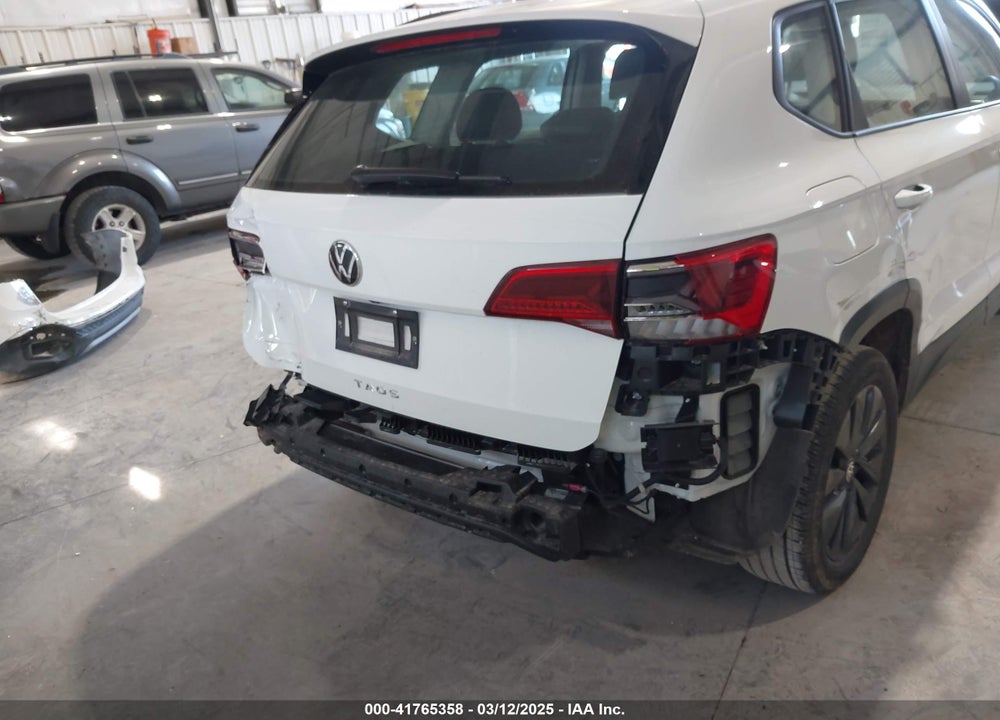 2024 VOLKSWAGEN TAOS VIN: 3VV5X7B28RM075940