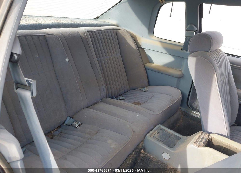 1983 FORD THUNDERBIRD VIN: 1FABP46F4DH130206