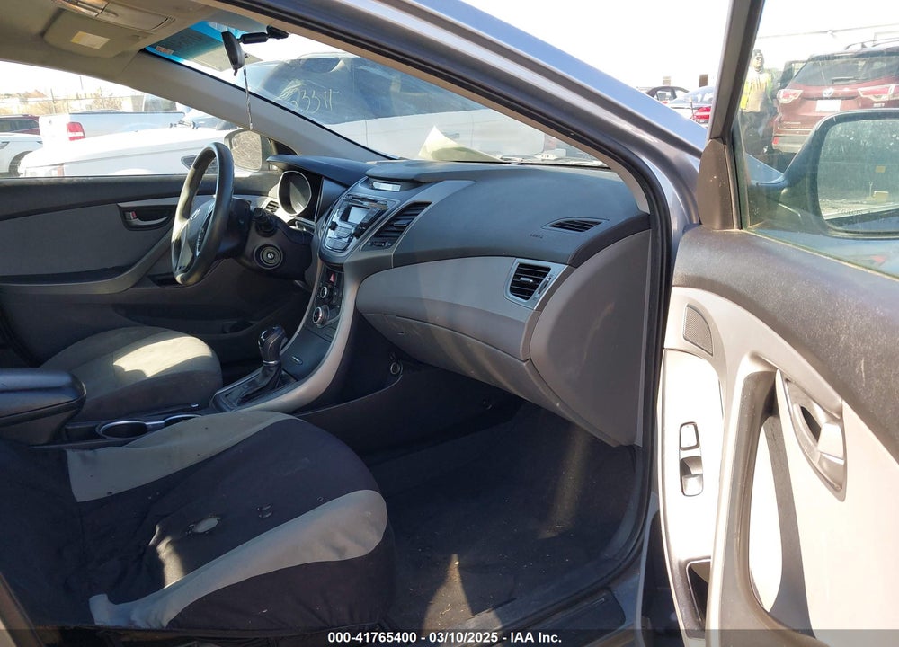 2015 HYUNDAI ELANTRA VIN: 5NPDH4AE5FH604876