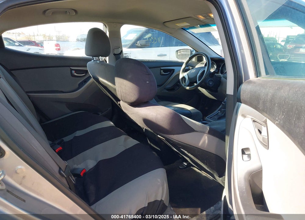 2015 HYUNDAI ELANTRA VIN: 5NPDH4AE5FH604876