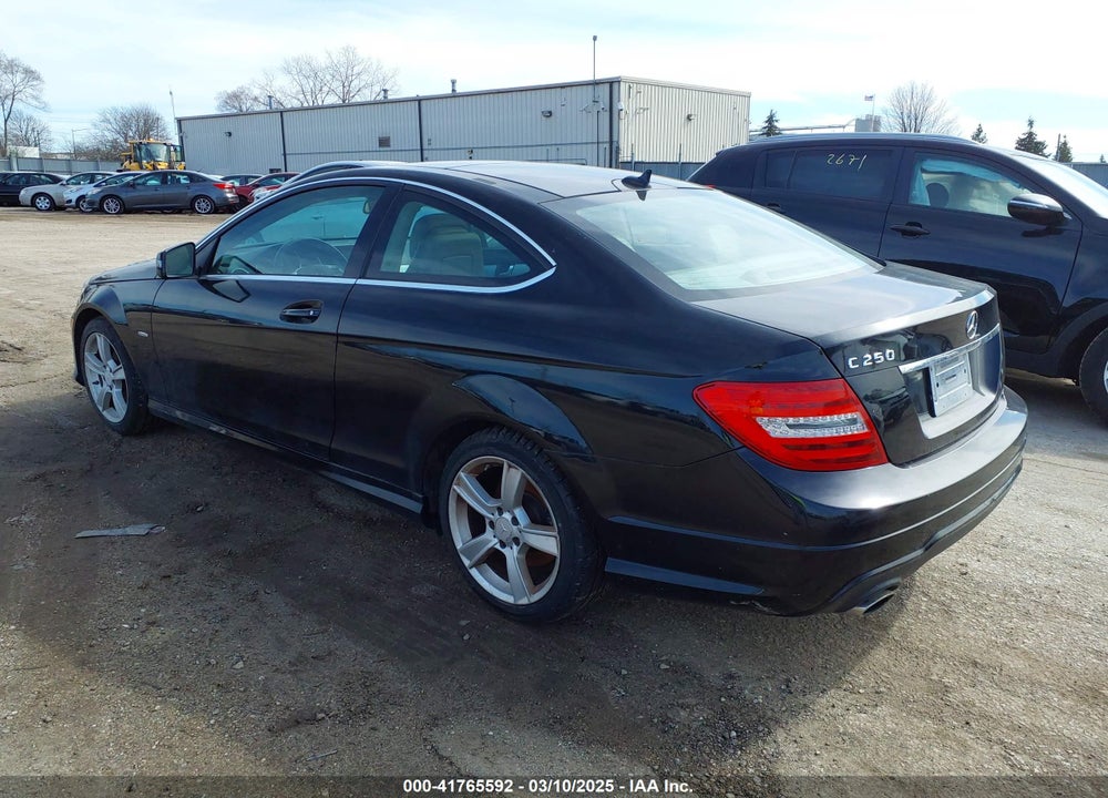 2012 MERCEDES-BENZ C 250 VIN: WDDGJ4HB4CF743051