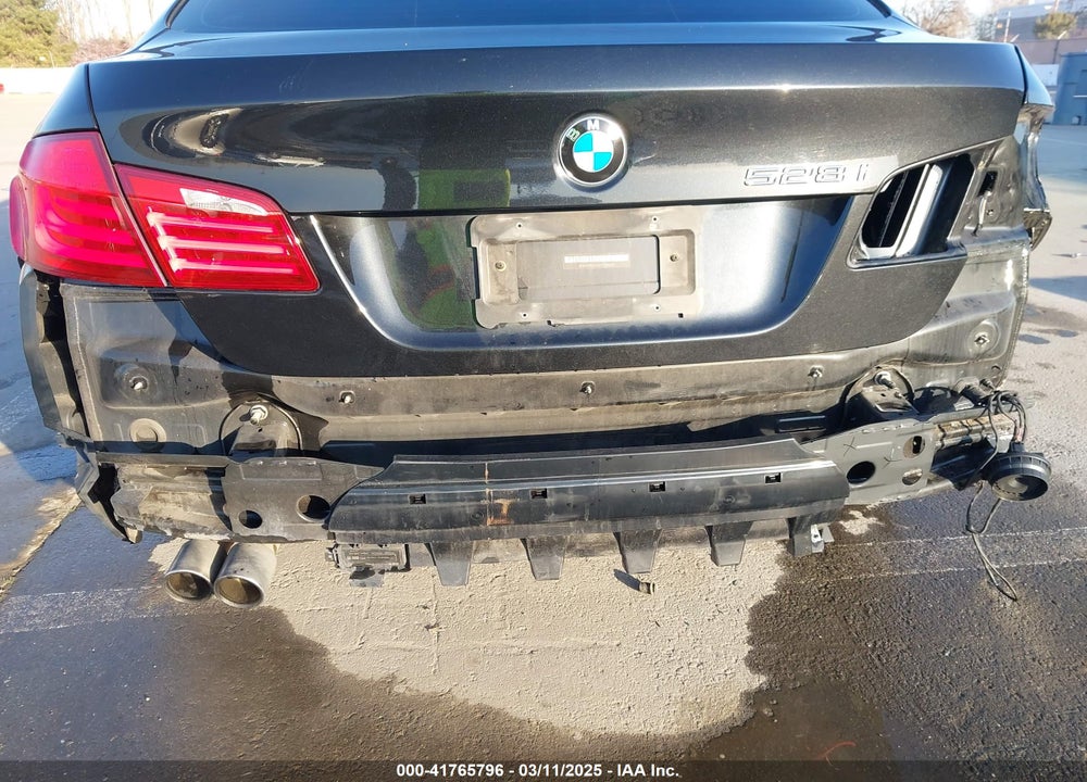 2011 BMW 528I VIN: WBAFR1C56BC745542
