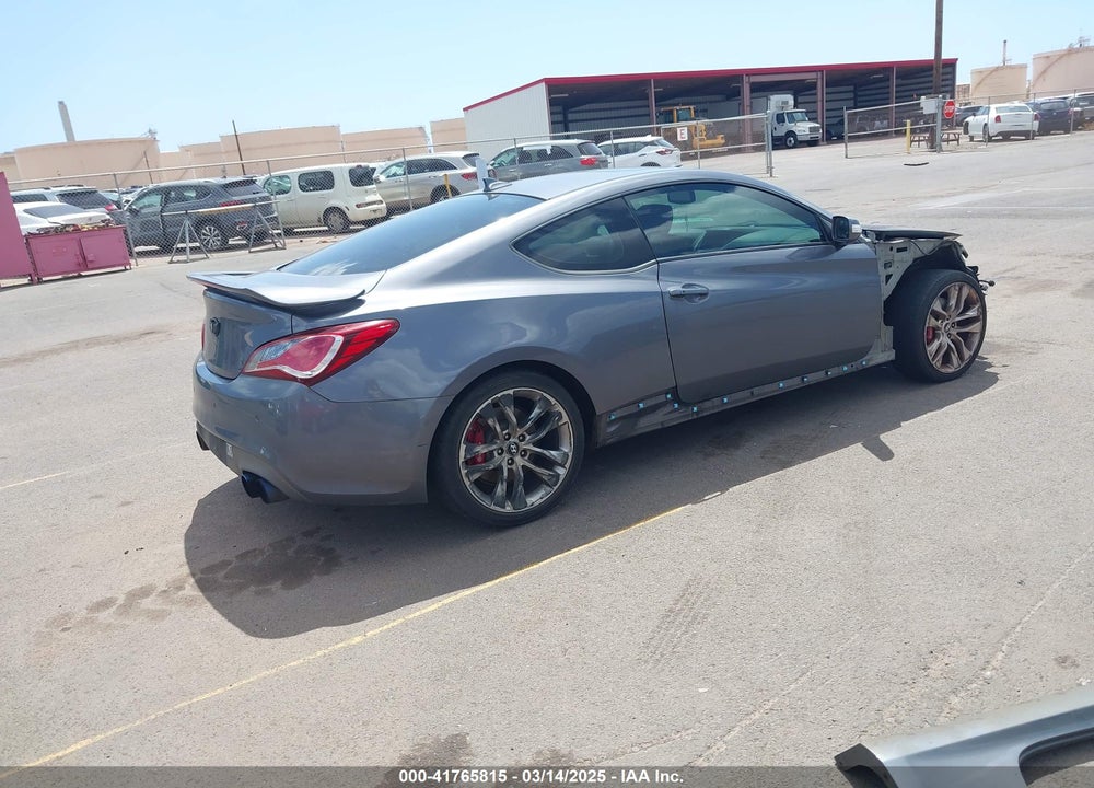 2016 HYUNDAI GENESIS 3.8 ULTIMATE VIN: KMHHU6KJ4GU132290