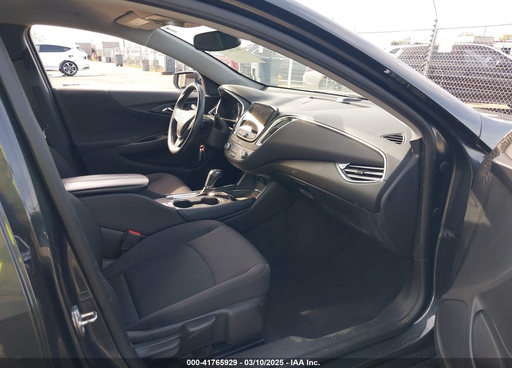 2017 CHEVROLET MALIBU VIN: 1G1ZE5ST1HF222755