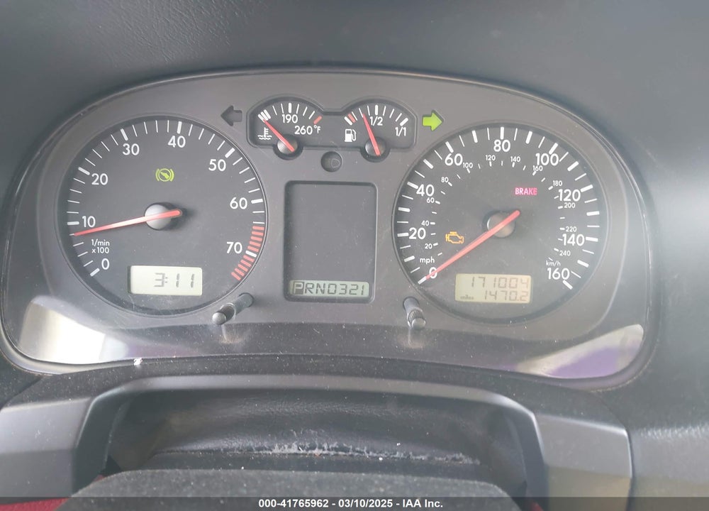 2003 VOLKSWAGEN GOLF VIN: 9BWFK61J634002000