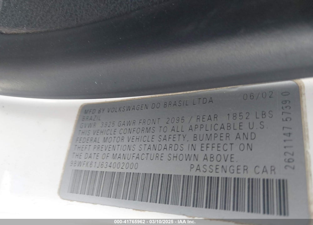 2003 VOLKSWAGEN GOLF VIN: 9BWFK61J634002000