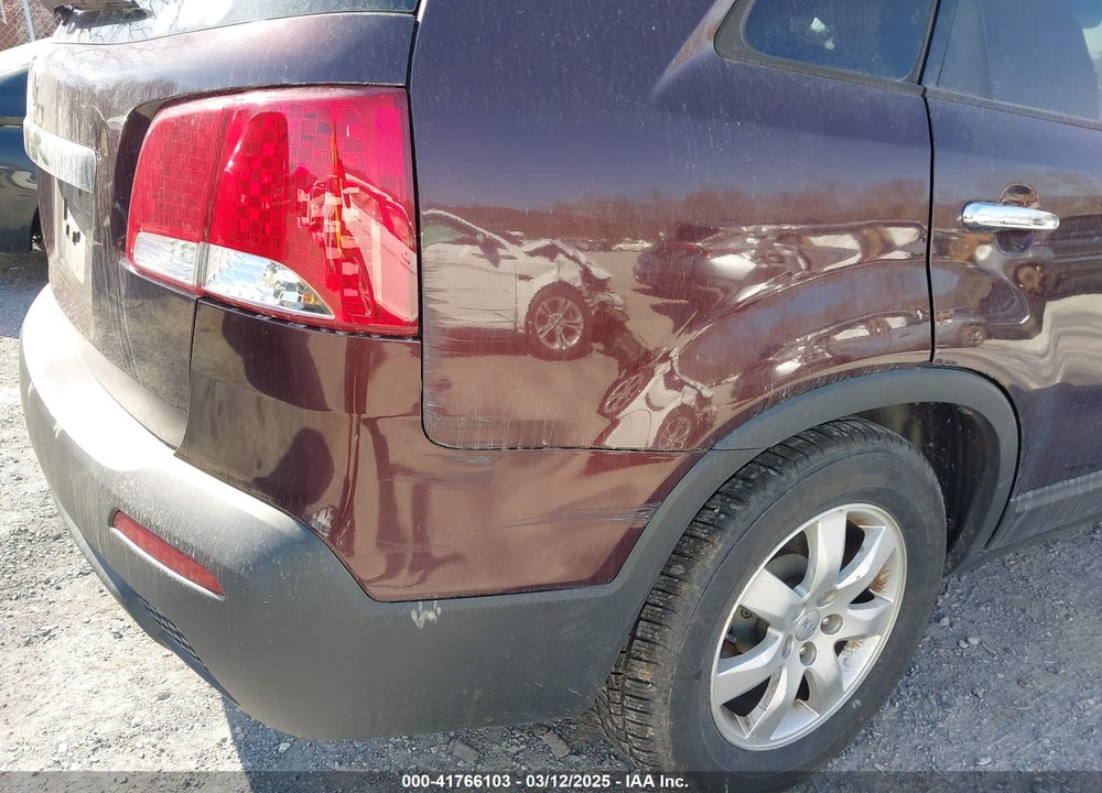 2012 KIA SORENTO VIN: 5XYKTDA22CG286925