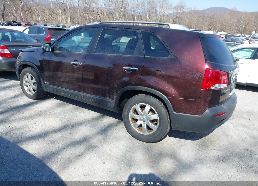 2012 KIA SORENTO VIN: 5XYKTDA22CG286925
