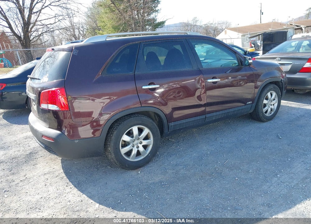 2012 KIA SORENTO VIN: 5XYKTDA22CG286925