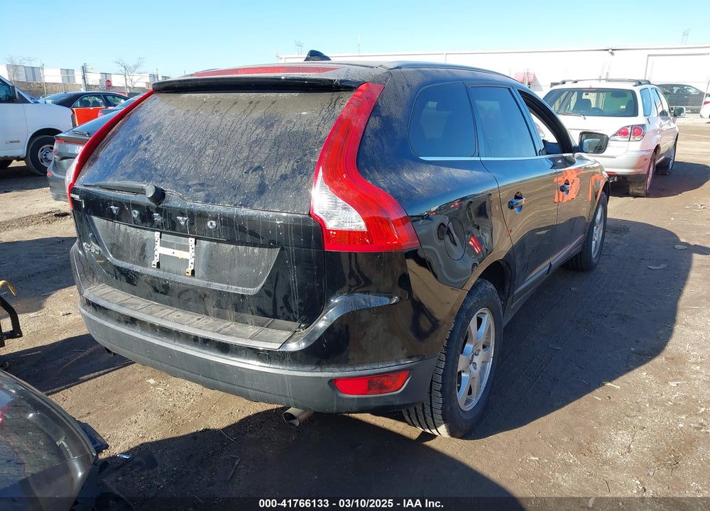 2011 VOLVO XC60 VIN: YV4952DL7B2173673