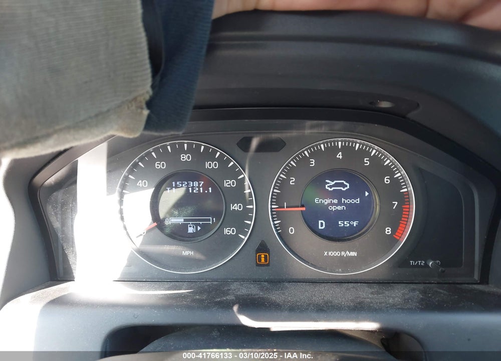 2011 VOLVO XC60 VIN: YV4952DL7B2173673