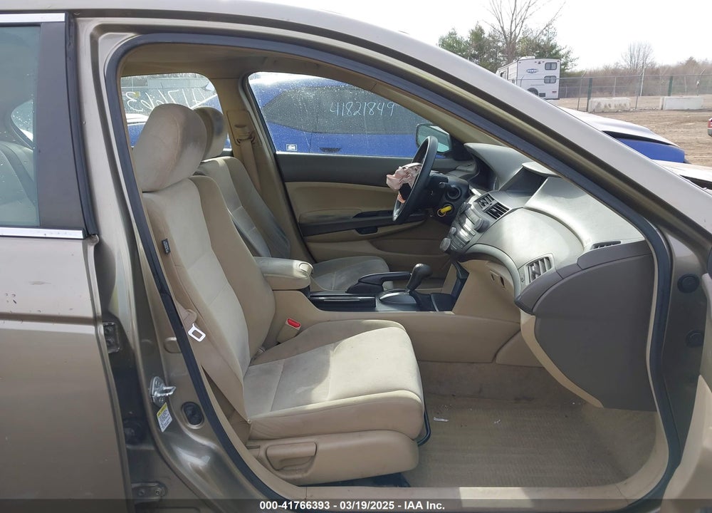 2009 HONDA ACCORD 2.4 LX VIN: 1HGCP26309A031456