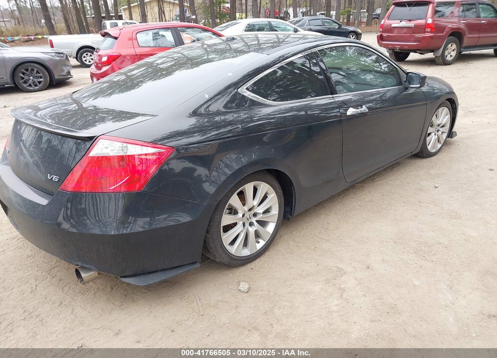 2010 HONDA ACCORD VIN: 1HGCS2A80AA006918