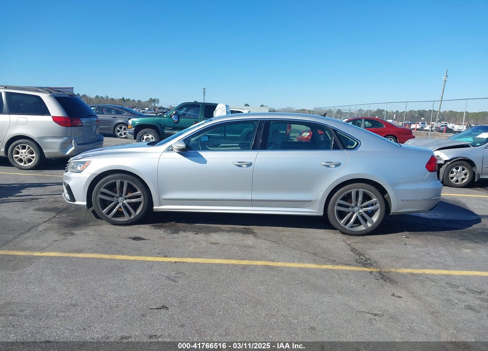 2016 VOLKSWAGEN PASSAT VIN: 1VWAS7A38GC064082