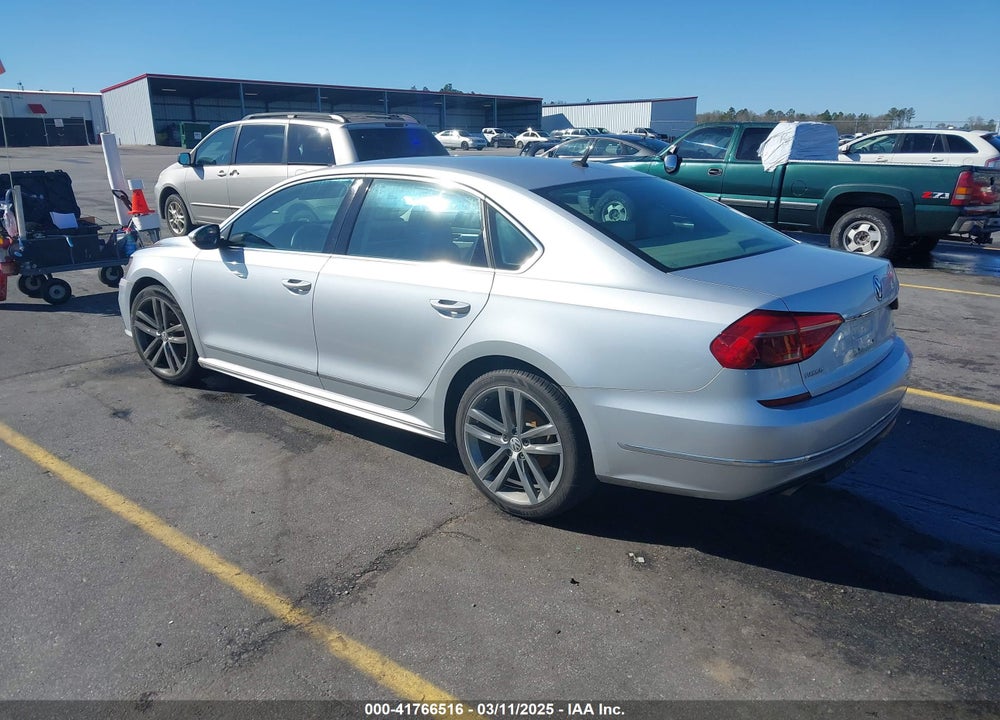 2016 VOLKSWAGEN PASSAT VIN: 1VWAS7A38GC064082