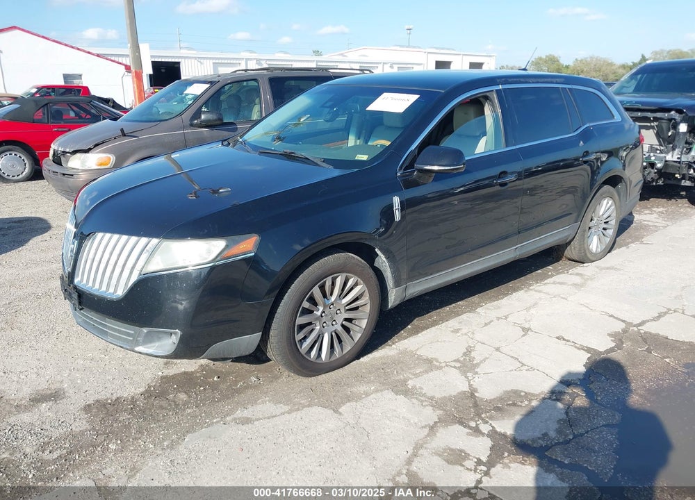 2010 LINCOLN MKT VIN: 2LMHJ5AR9ABJ12211