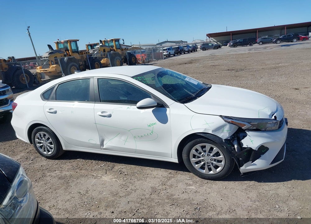 2023 KIA FORTE VIN: 3KPF24AD7PE645999