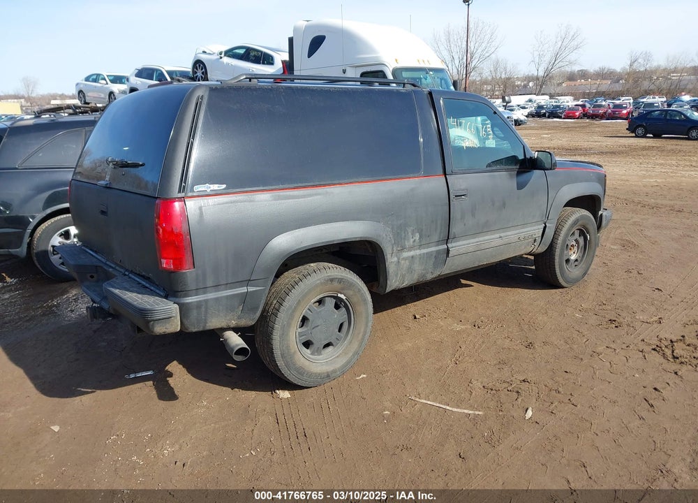 1997 CHEVROLET TAHOE VIN: 3GNEK18R5VG126423