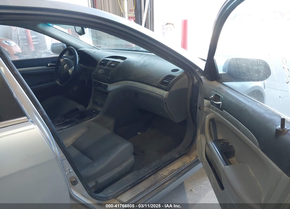2004 ACURA TSX VIN: JH4CL95814C000390