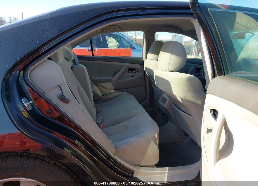 2011 TOYOTA CAMRY LE VIN: 4T1BF3EK0BU228266