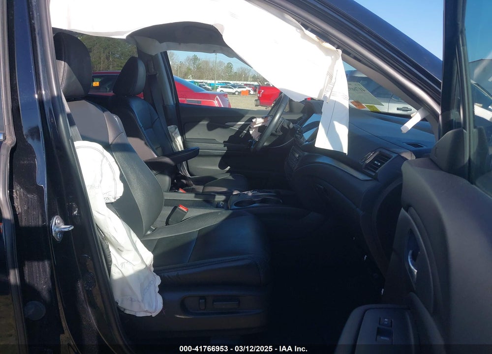 2021 HONDA PILOT VIN: 5FNYF5H2XMB036077