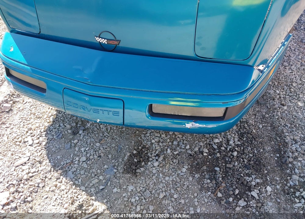 1992 CHEVROLET CORVETTE VIN: 1G1YY23P8N5108076