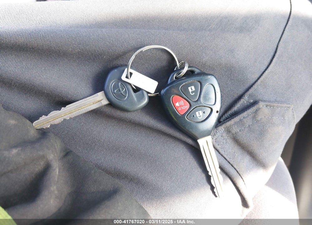 2008 TOYOTA RAV4 VIN: JTMBD35V285158647