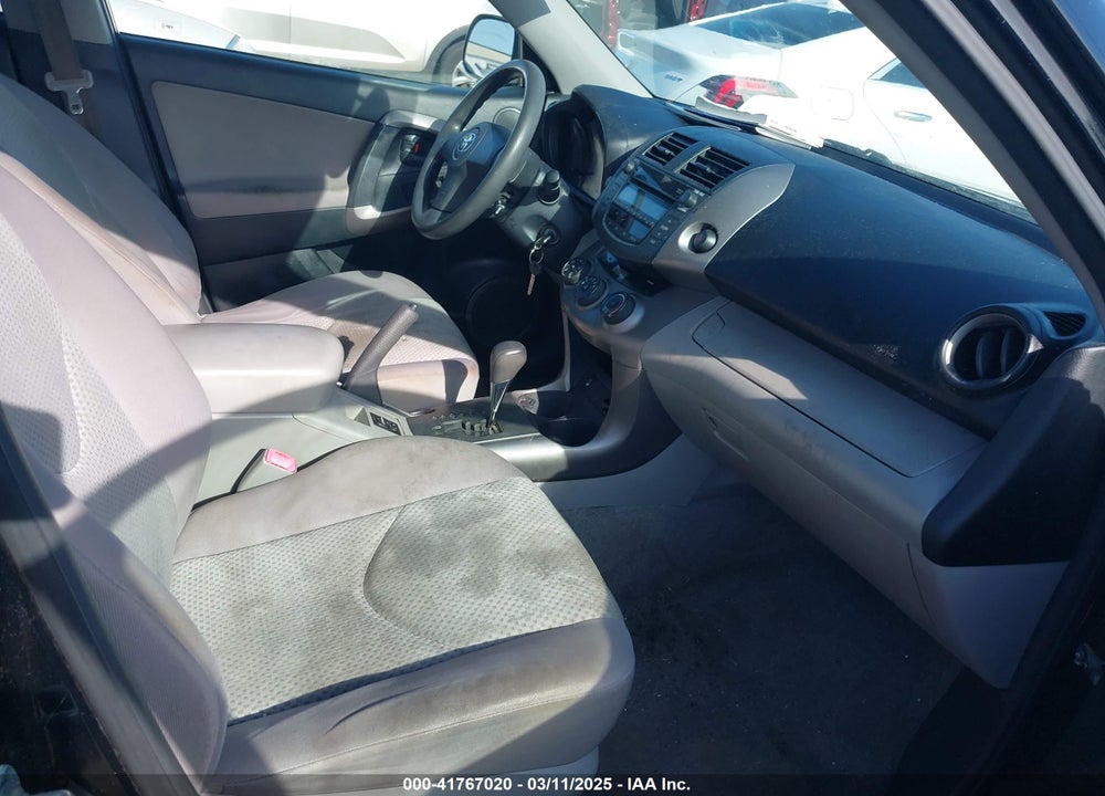 2008 TOYOTA RAV4 VIN: JTMBD35V285158647
