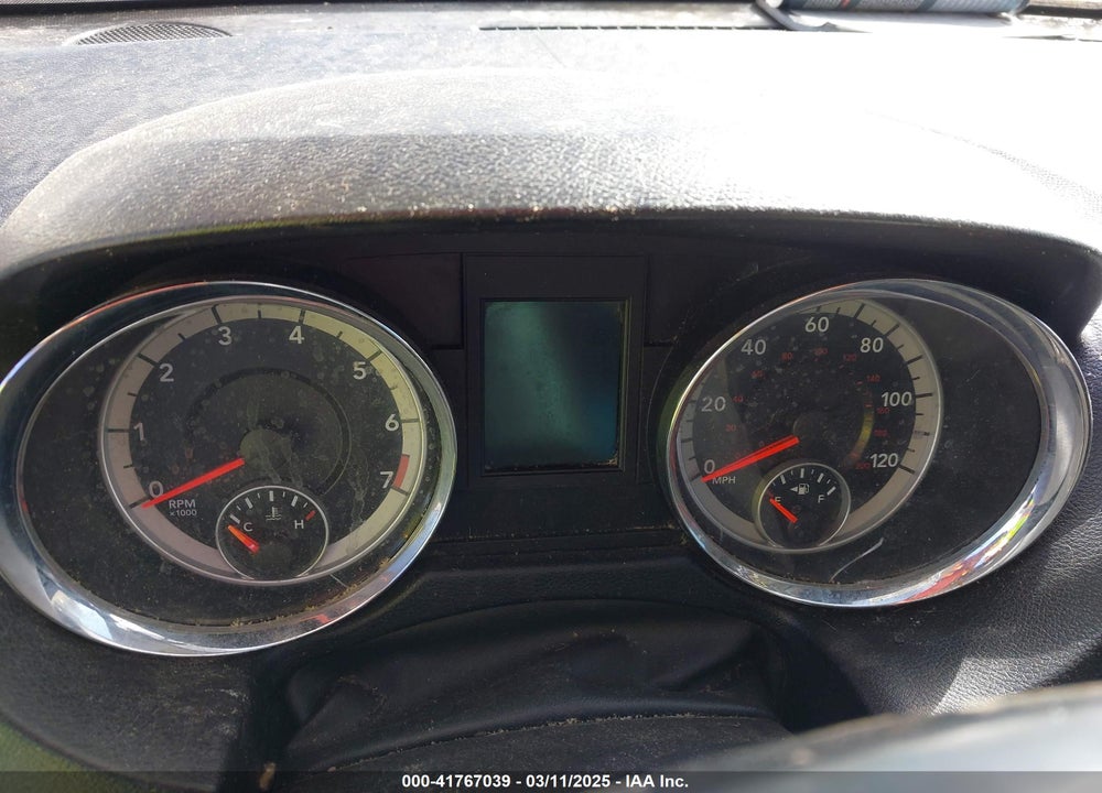 2012 DODGE GRAND CARAVAN VIN: 2C4RDGDGXCR112939