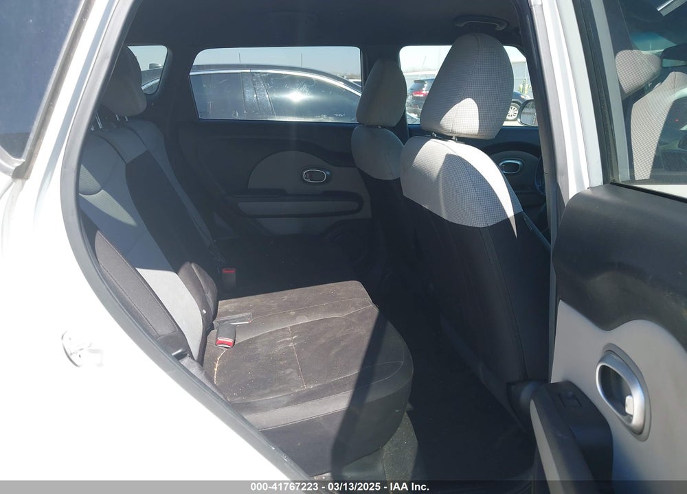 2015 KIA SOUL VIN: KNDJN2A20F7801108