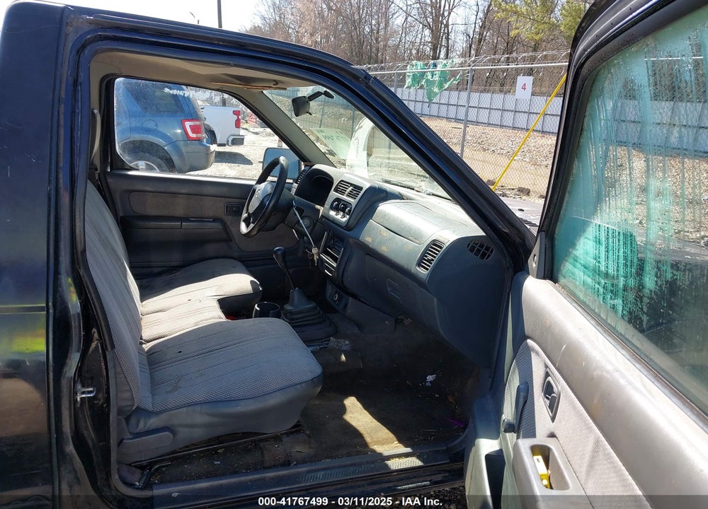 2001 NISSAN FRONTIER VIN: 1N6DD21S91C366506
