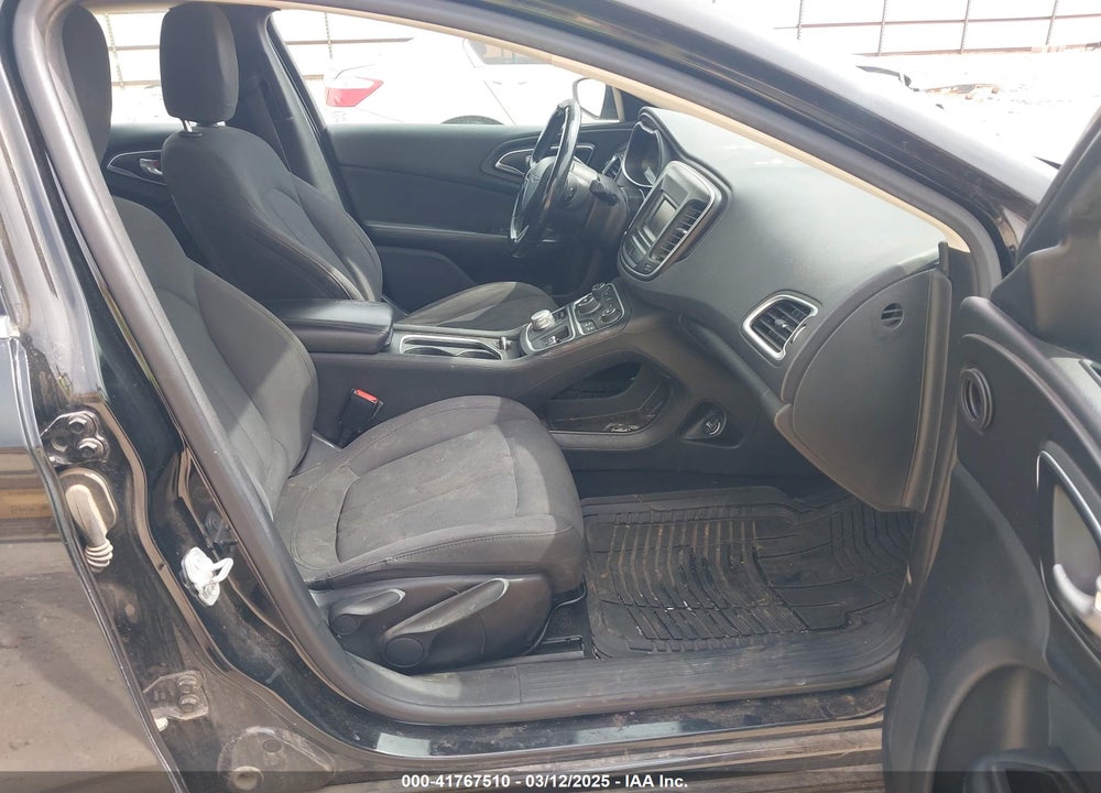2015 CHRYSLER 200 VIN: 1C3CCCAB6FN704824