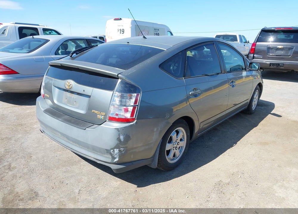 2005 TOYOTA PRIUS VIN: JTDKB20U753014520