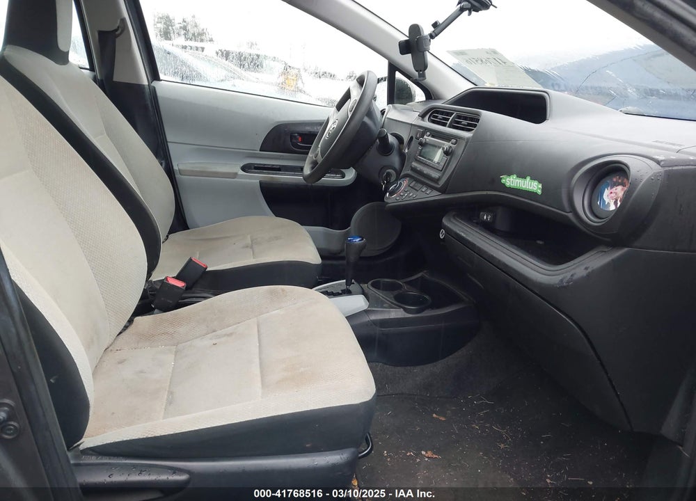 2013 TOYOTA PRIUS C VIN: JTDKDTB32D1548295