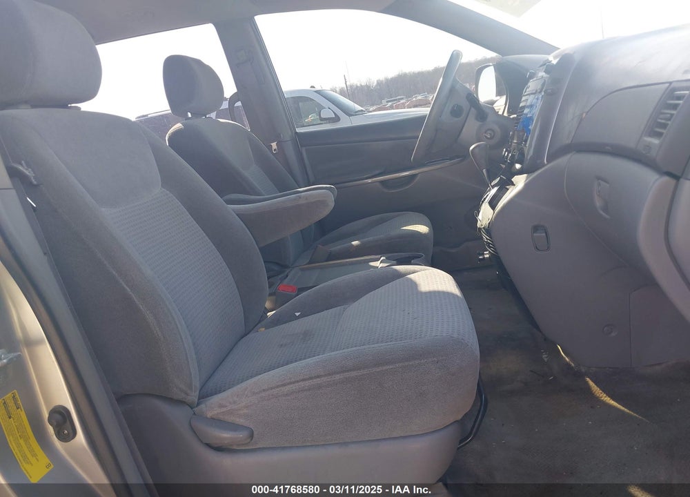 2006 TOYOTA SIENNA VIN: 5TDZA23C56S519427