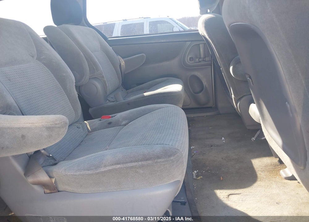 2006 TOYOTA SIENNA VIN: 5TDZA23C56S519427