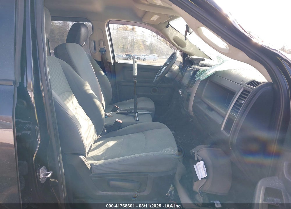 2015 RAM 1500 ST VIN: 1C6RR7FT4FS656410