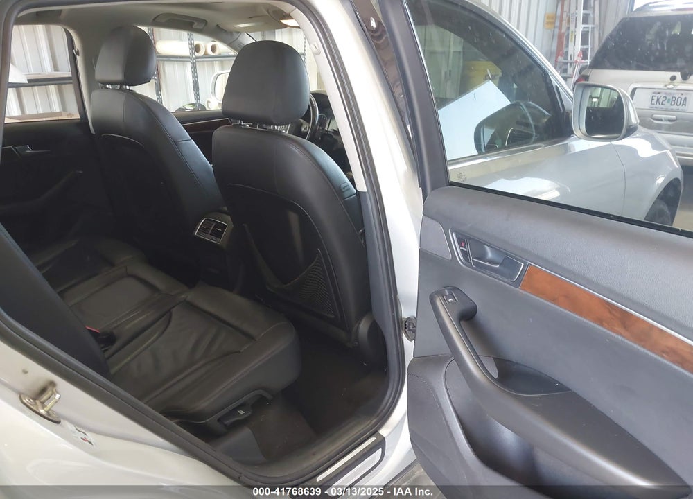 2009 AUDI Q5 3.2 PREMIUM VIN: WA1KK78R79A019757