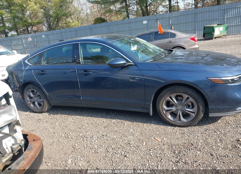 2024 HONDA ACCORD EX VIN: 1HGCY1F32RA070475