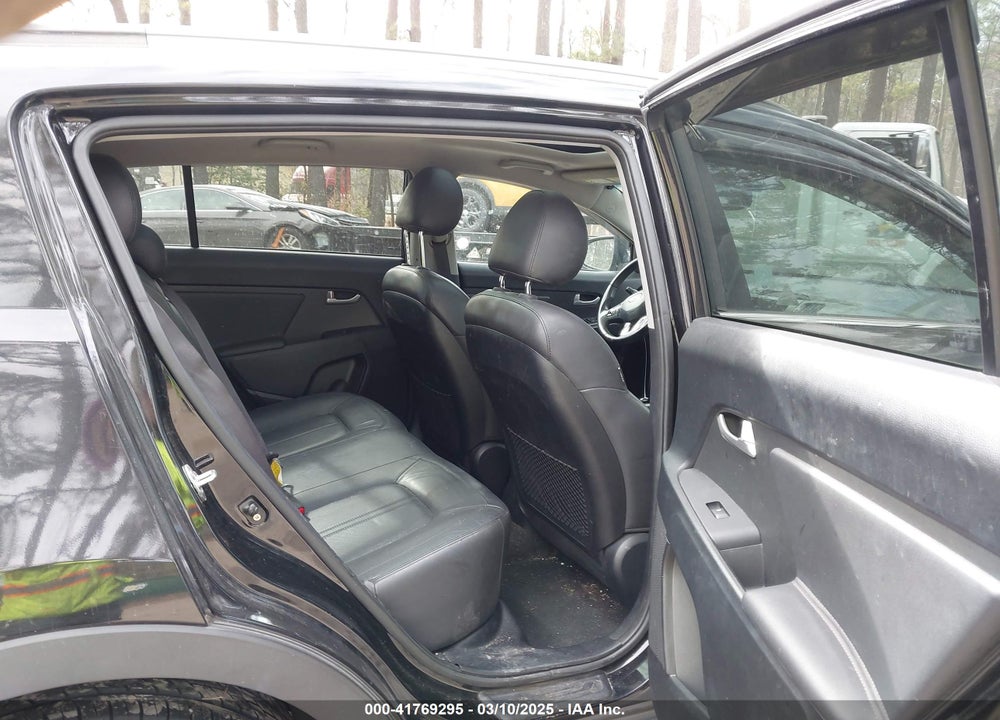 2011 KIA SPORTAGE VIN: KNDPCCA2XB7041155