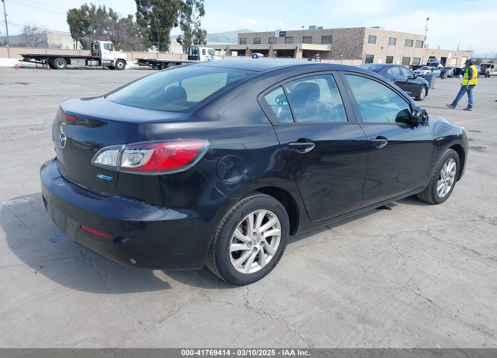 2013 MAZDA 3 I GRAND TOURING VIN: JM1BL1WP0D1722448